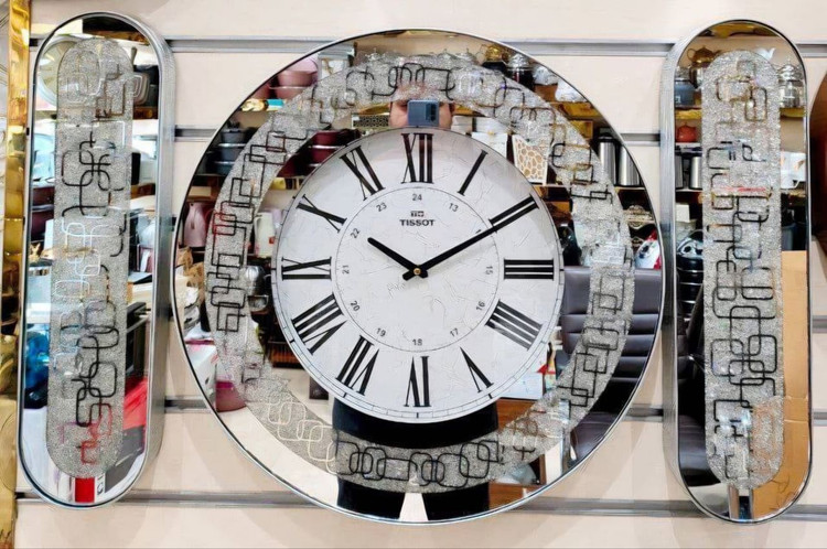 ساعت دیواری تیسوت آینه ای باکس دار گرد (گوشواره دار) نقره ای